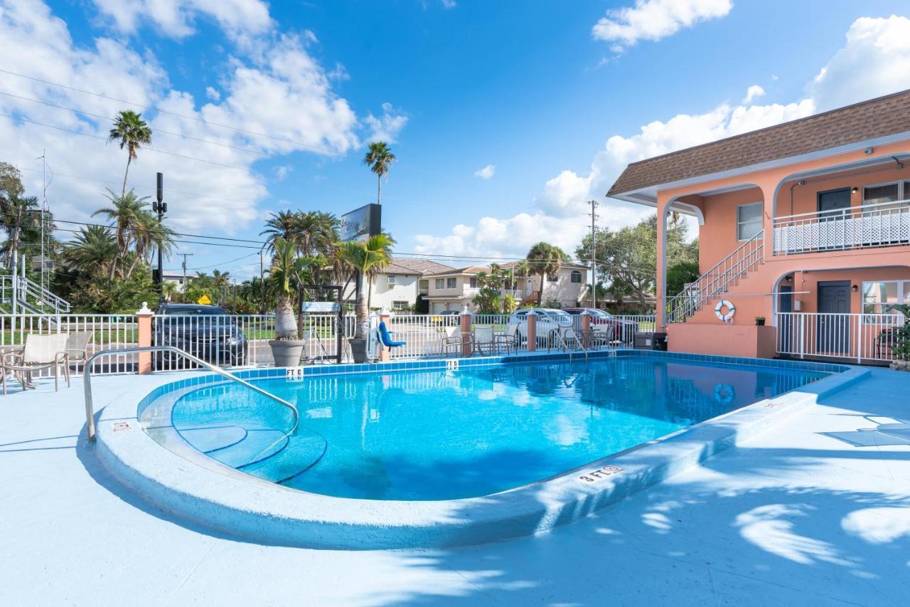 Echo Sails Motel Clearwater Beach Exterior foto